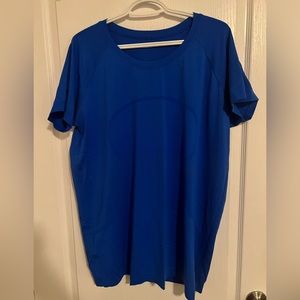 Womens Lululemon Swiftly Tech 2.0 shirt